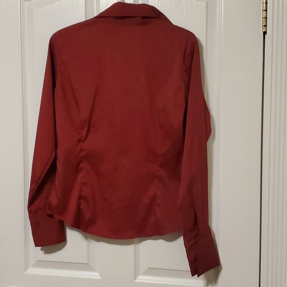 Red Beechers Brook Stretch Collared Blouse - Picture 2 of 4